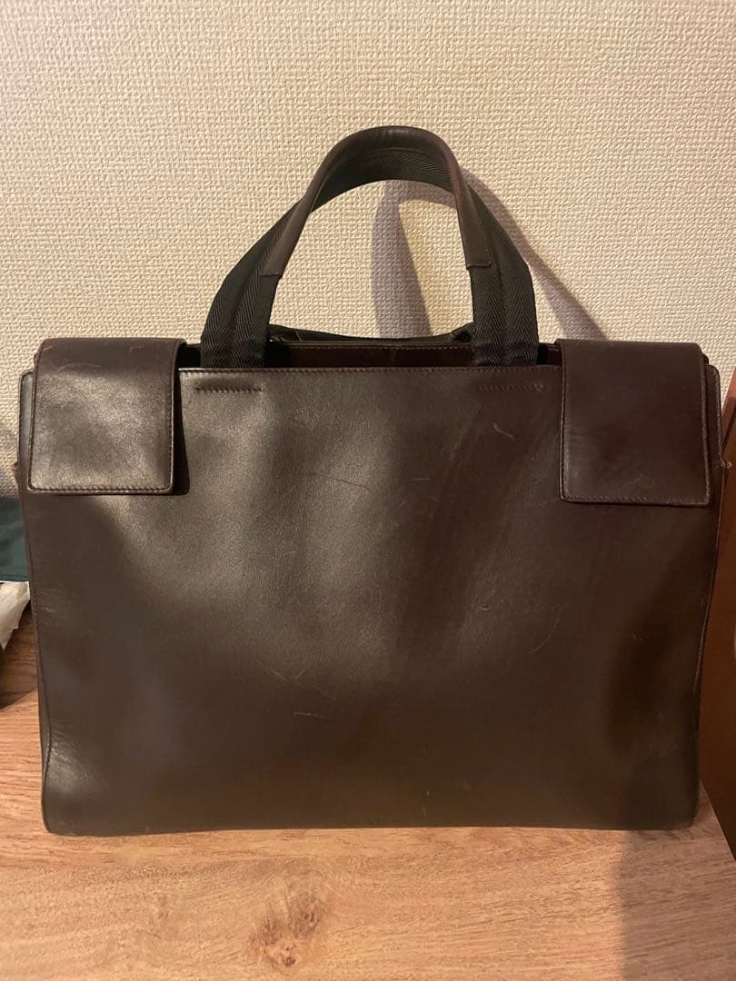 PRADA(プラダ)ダークブラウンレザートートバッグ