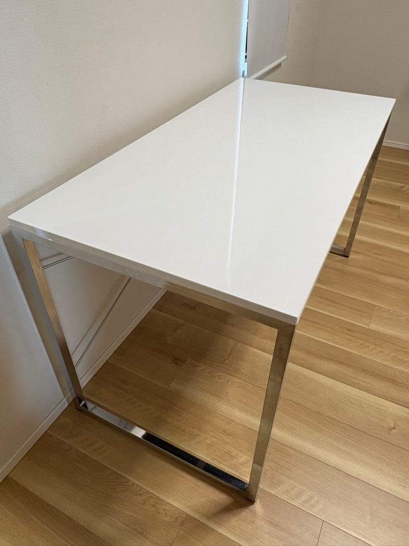 サンワダイレクト パソコンデスクW120×D60×H70cm・鏡面仕上げ