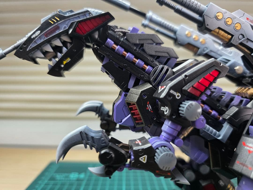 ゾイドHMMジェノザウラー全塗装