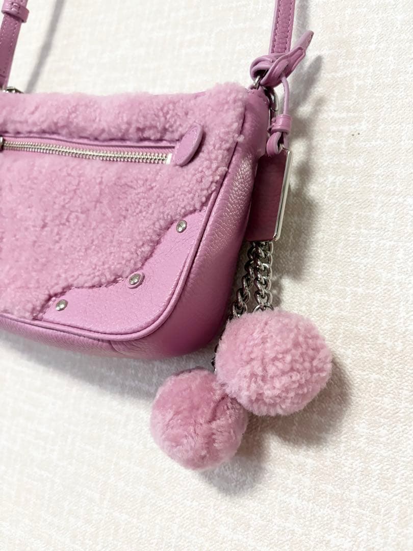 ❤️新品未使用❤️COACHコーチ スモールライダーポシェット ピンクキーホルダー付