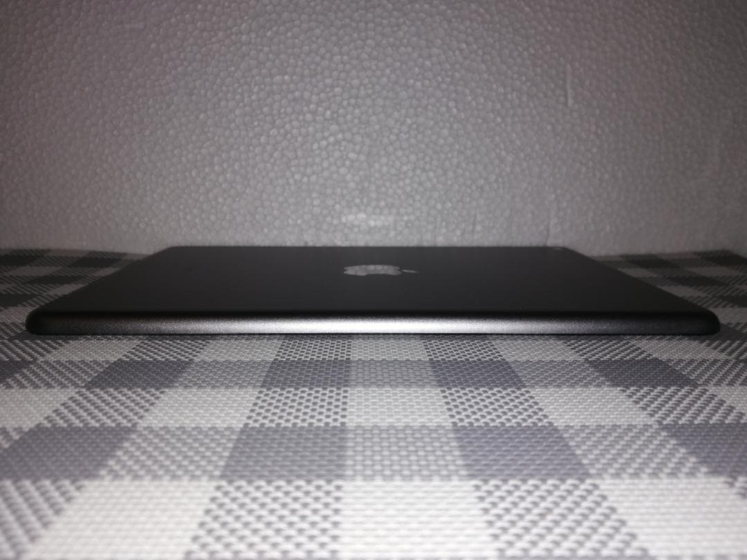 Apple iPad（第5世代/2017） Wi-Fiモデル 32GB