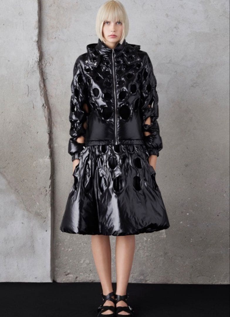 値下げしました！コムデギャルソンノアール　✖️モンクレールスカート