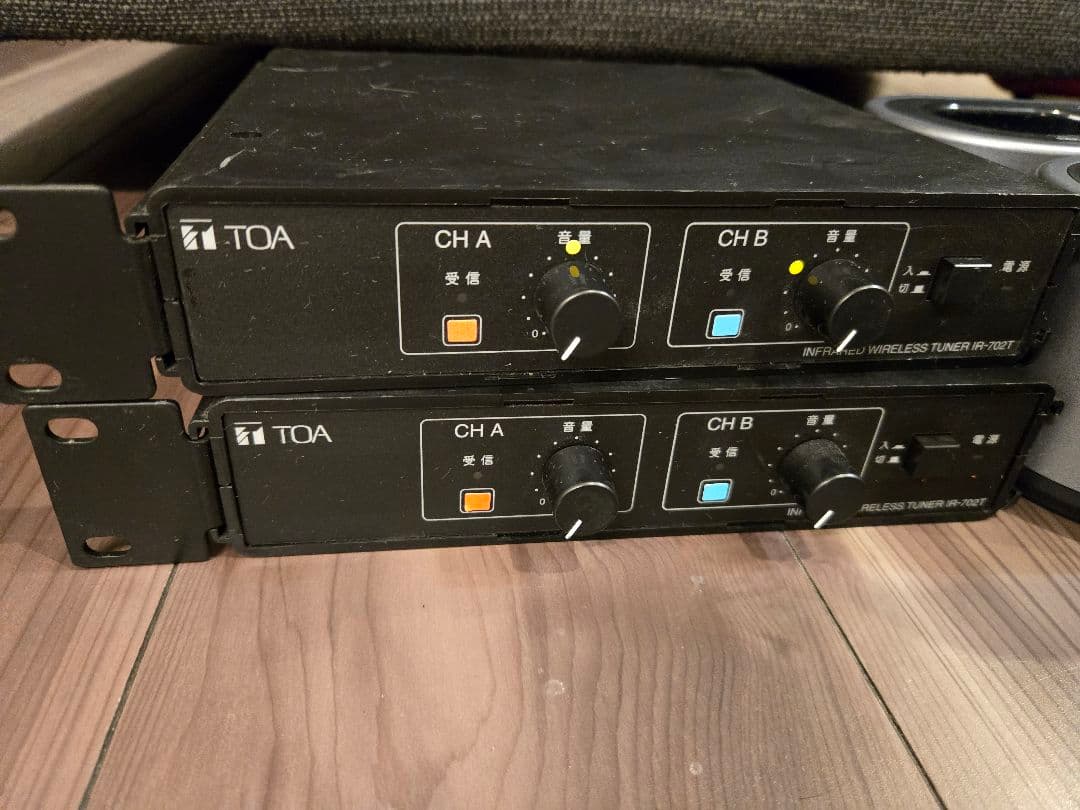 TOAワイヤレスマイクチューナーチャージャーセットIR-200M300M702T