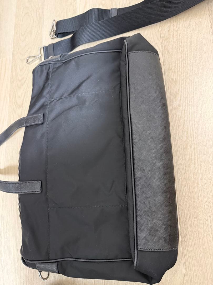 PRADA ナイロンビジネスバッグ