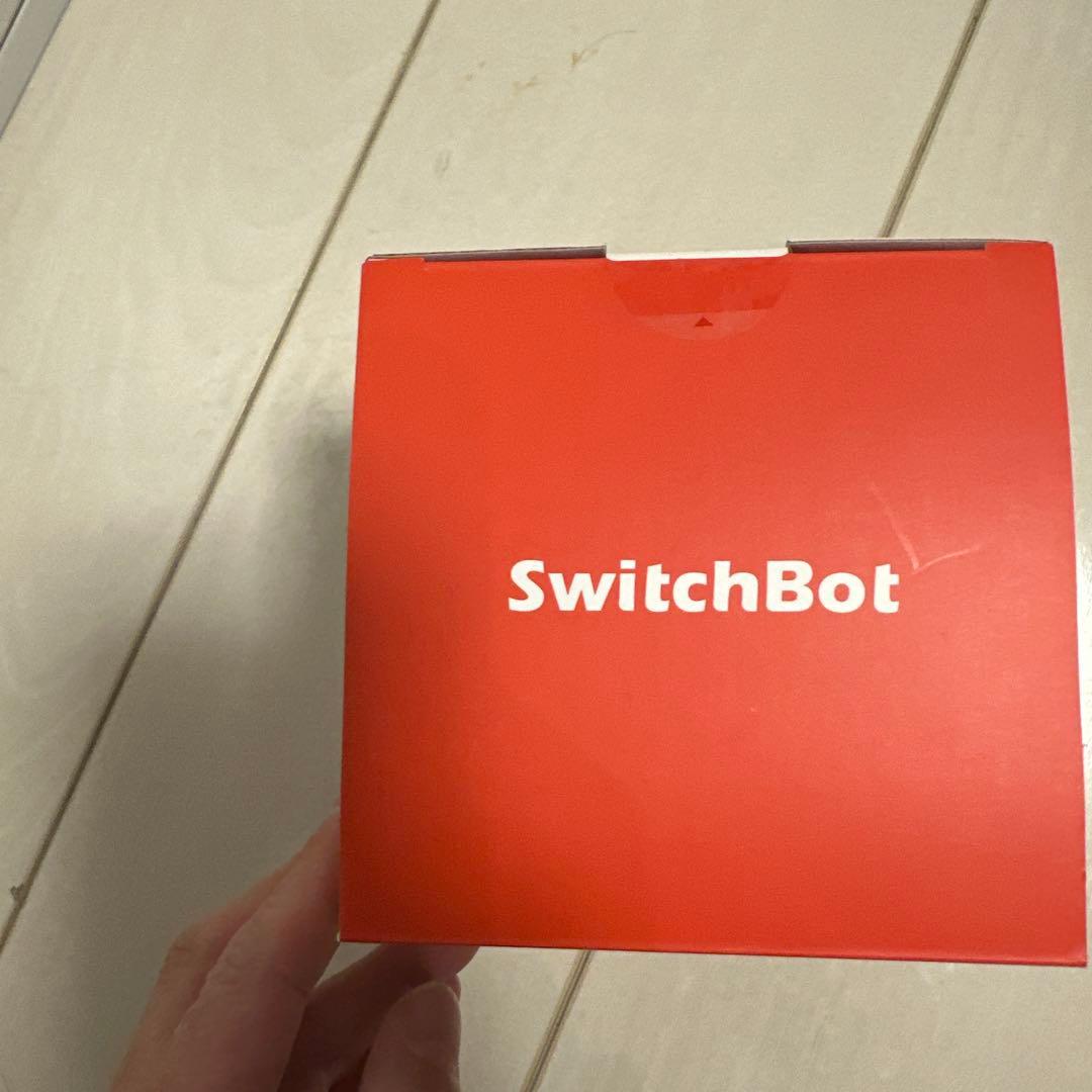 SwitchBot 屋外カメラ ソーラーパネル付き