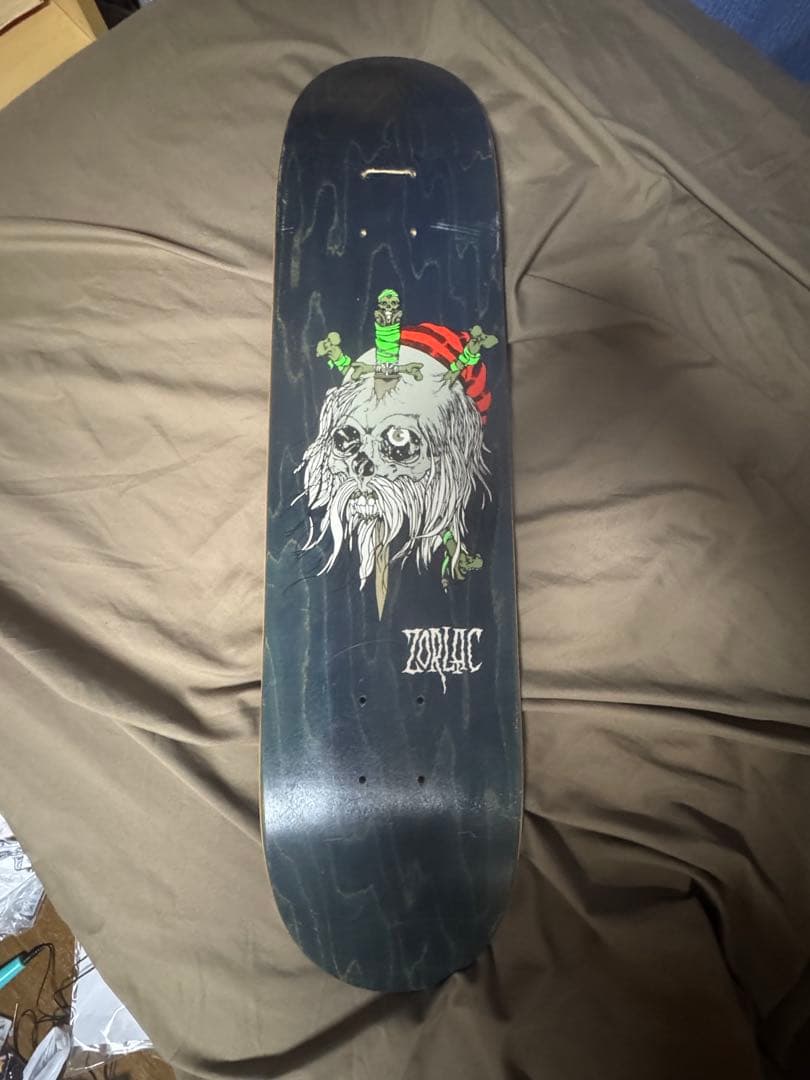 9*S様 ゾーラック　スケートボードデッキ　パスヘッド