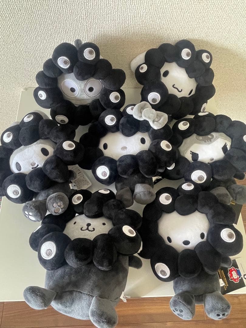 即日発送サンリオマスコット黒ミャクミャクコラボぬいぐるみMサイズ　全種セット