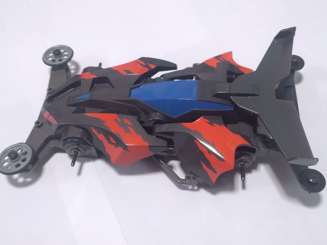 タミヤ ミニ四駆 シャドウブレイカーZ-3 塗装済ボディ