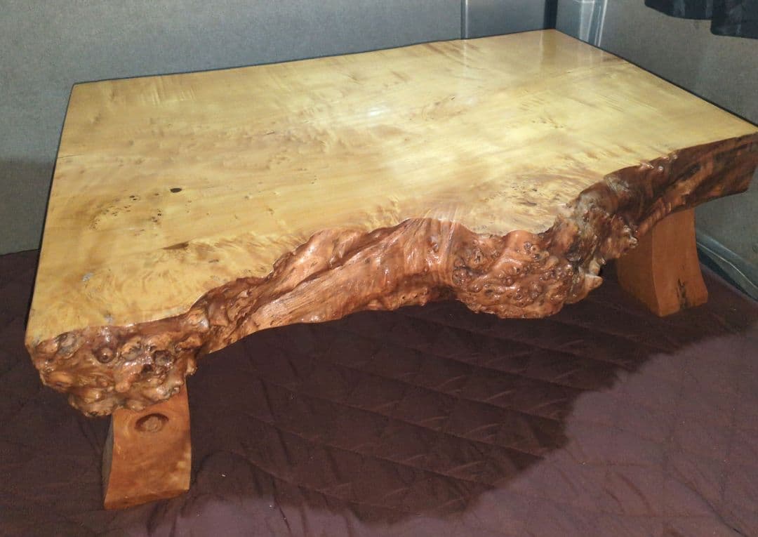 ポプラ　一枚板　テーブル　瘤杢　重厚感あり　レジンテーブルのベースにも