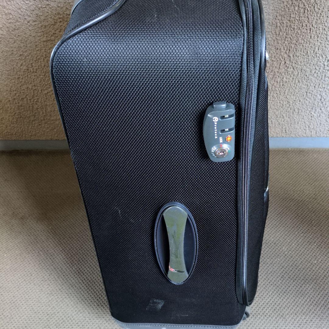 黒いキャリーケース　エース　プロテカ
