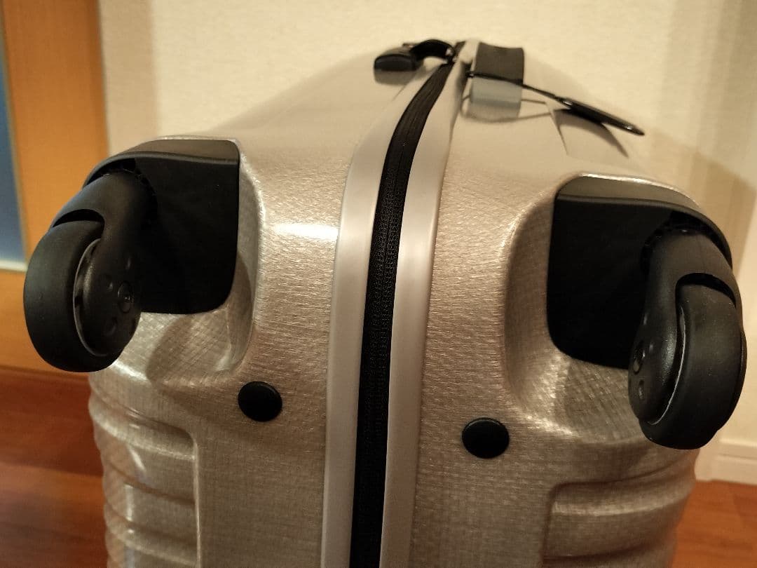 【未使用品】サムソナイト 92L クロノナイト スピナー75 スーツケース