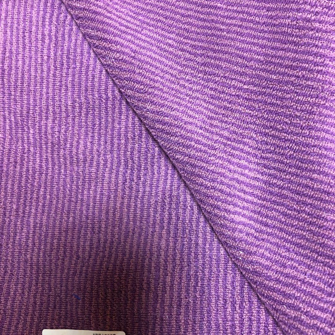 ボティタオル（バスタオル）素敵な葡萄色ペイズリー