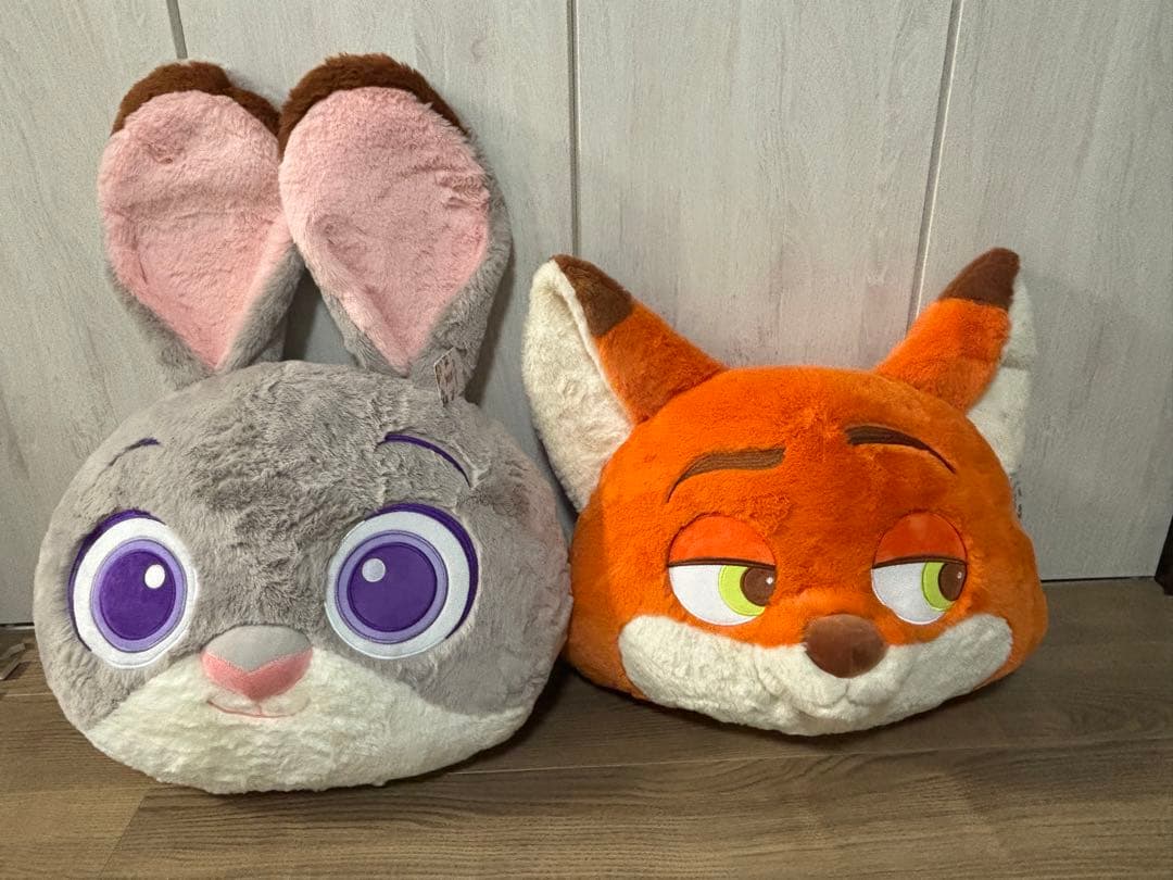 ディズニー　ニック　ジュディ　ズートピア　コストコ　ぬいぐるみ　クッション
