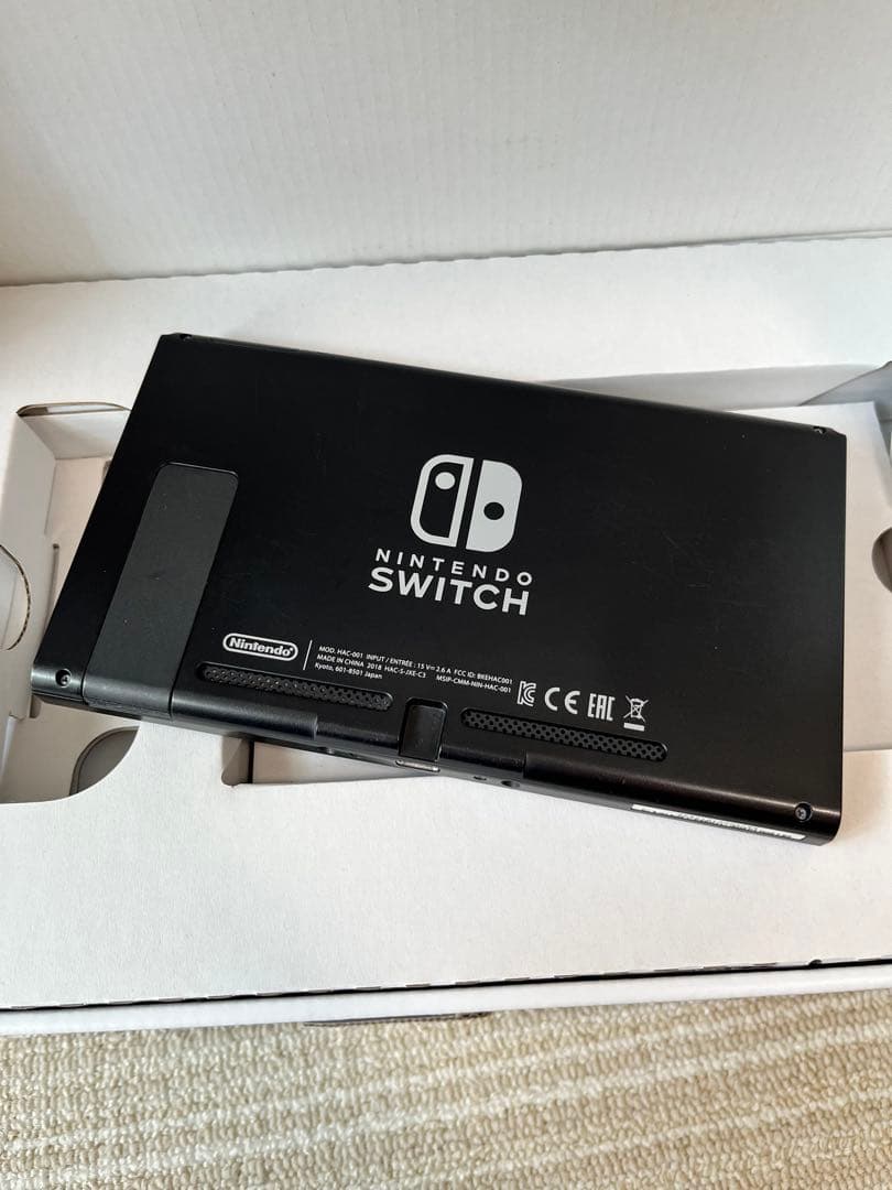 Nintendo Switch 本体 & キャリーケース