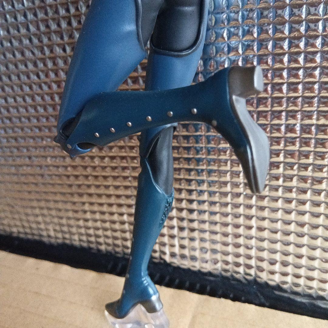 ペルソナ5A ナビ　クイーン　フィギュア