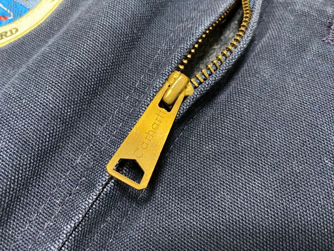 カーハートデトロイトジャケット