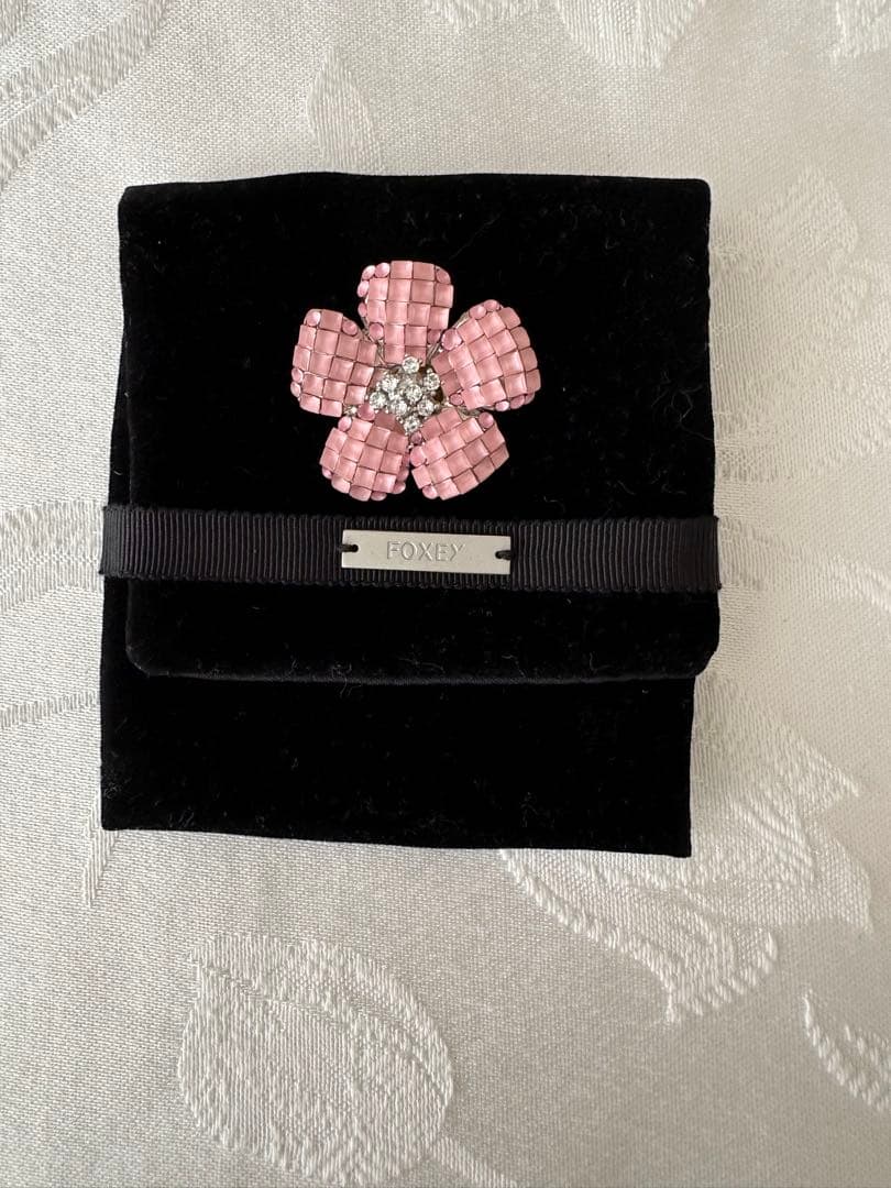 FOXEYお花のブローチ♡キャンディピンク⭐️新品未使用⭐️