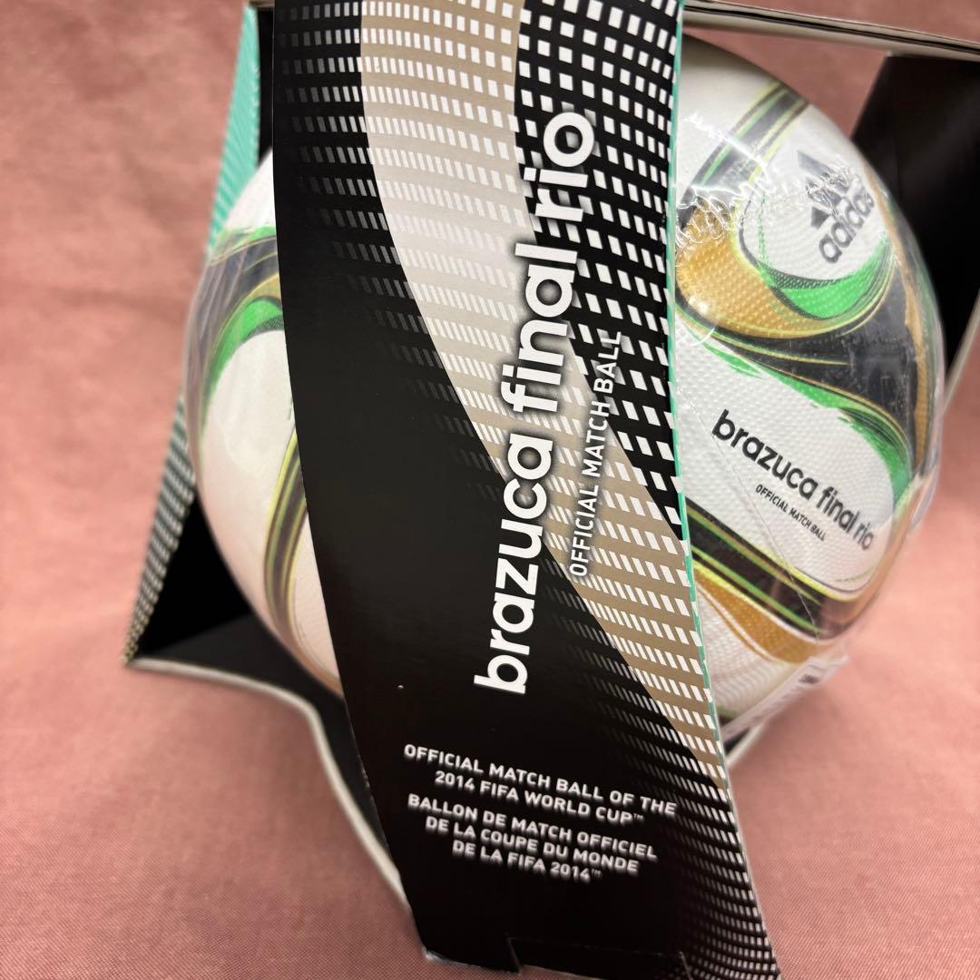brazuca (ブラズーカ) final サッカーボール 公式試合球(5号球)