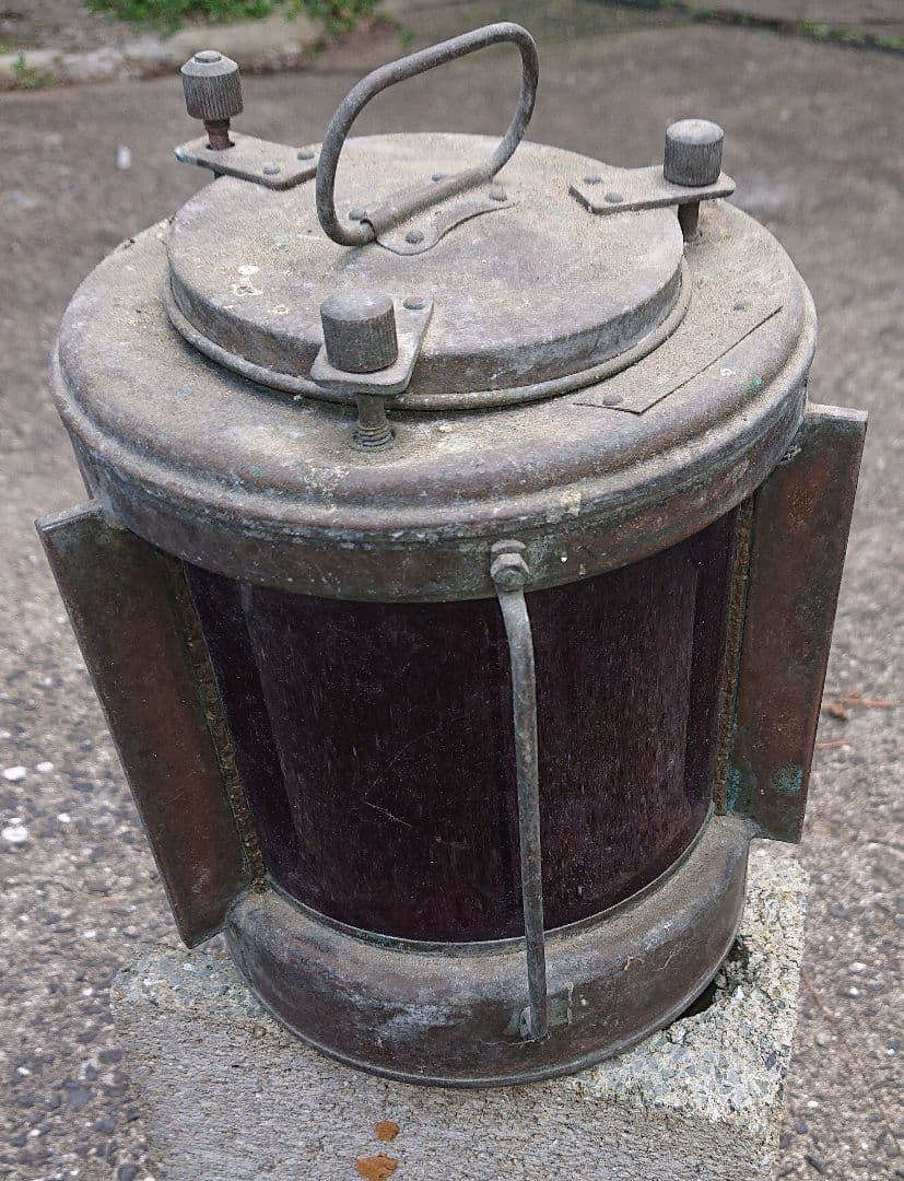 珍品！昭和初期の頃 船舶用方向灯゛赤゛お店のアンティークインテリアにいかがですか