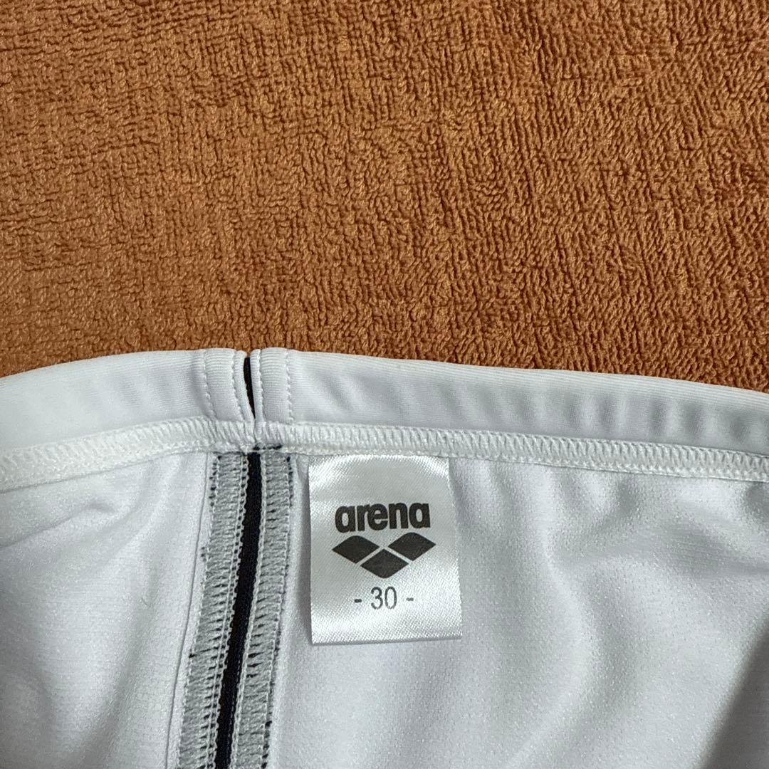 arena 水着　競パン 白　海外モデル サイズ30M相当