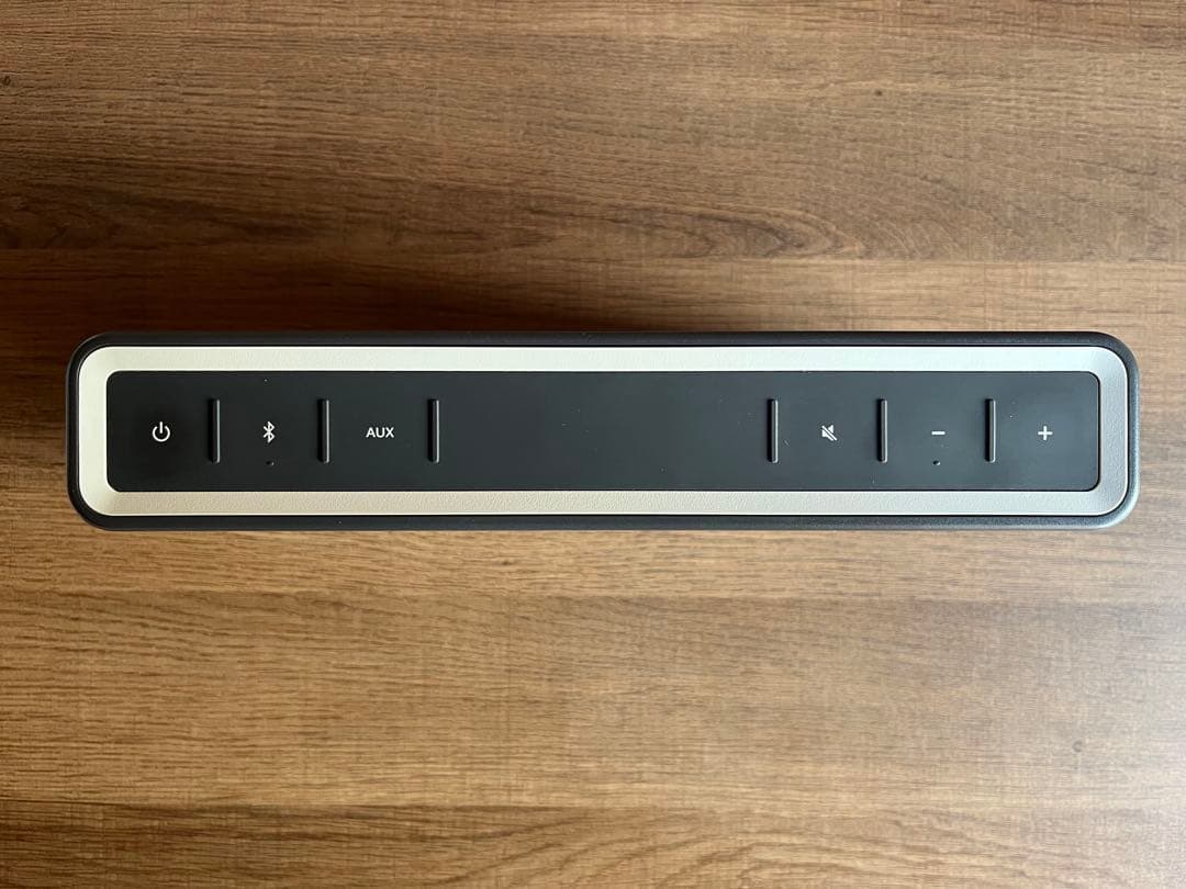 Bose SoundLink スピーカー シルバー・グレー