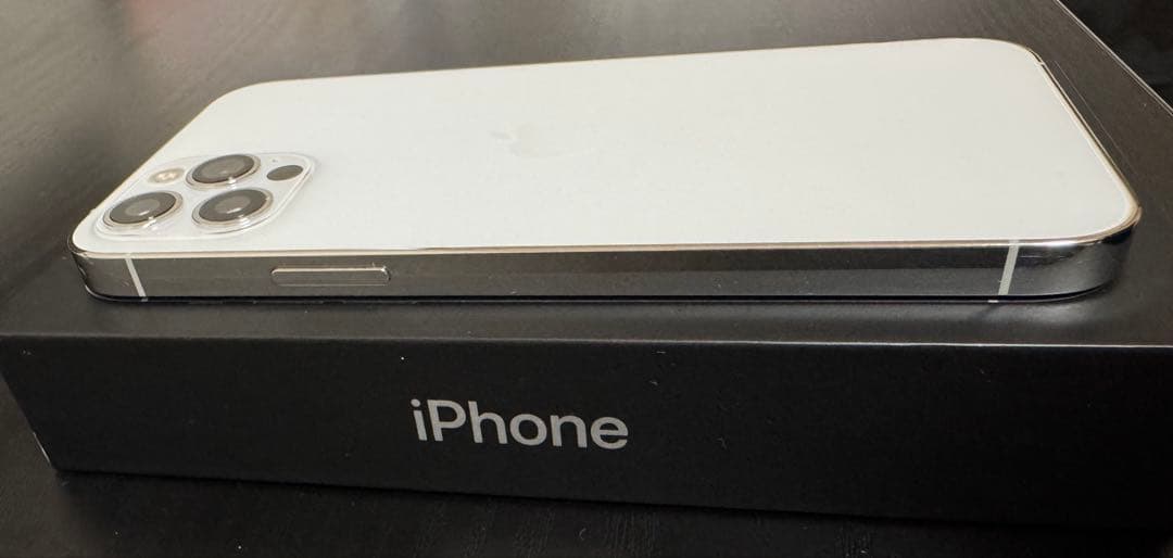 iPhone12pro シルバー 128GB 修理歴なし