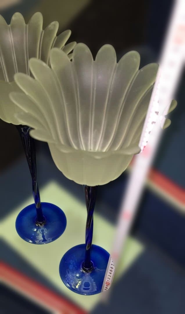 Italyイタリア製青い脚のガラススタンド 2個セット美しいです