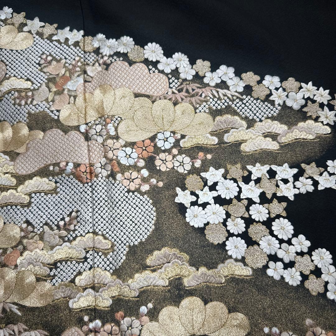 黒留袖 総刺繍 松竹梅 桐紋