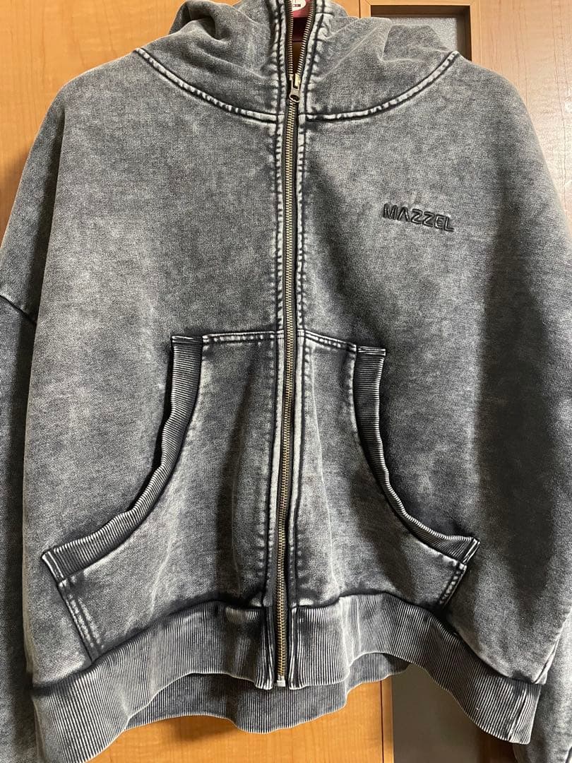 MAZZEL ジップアップパーカー Mサイズ