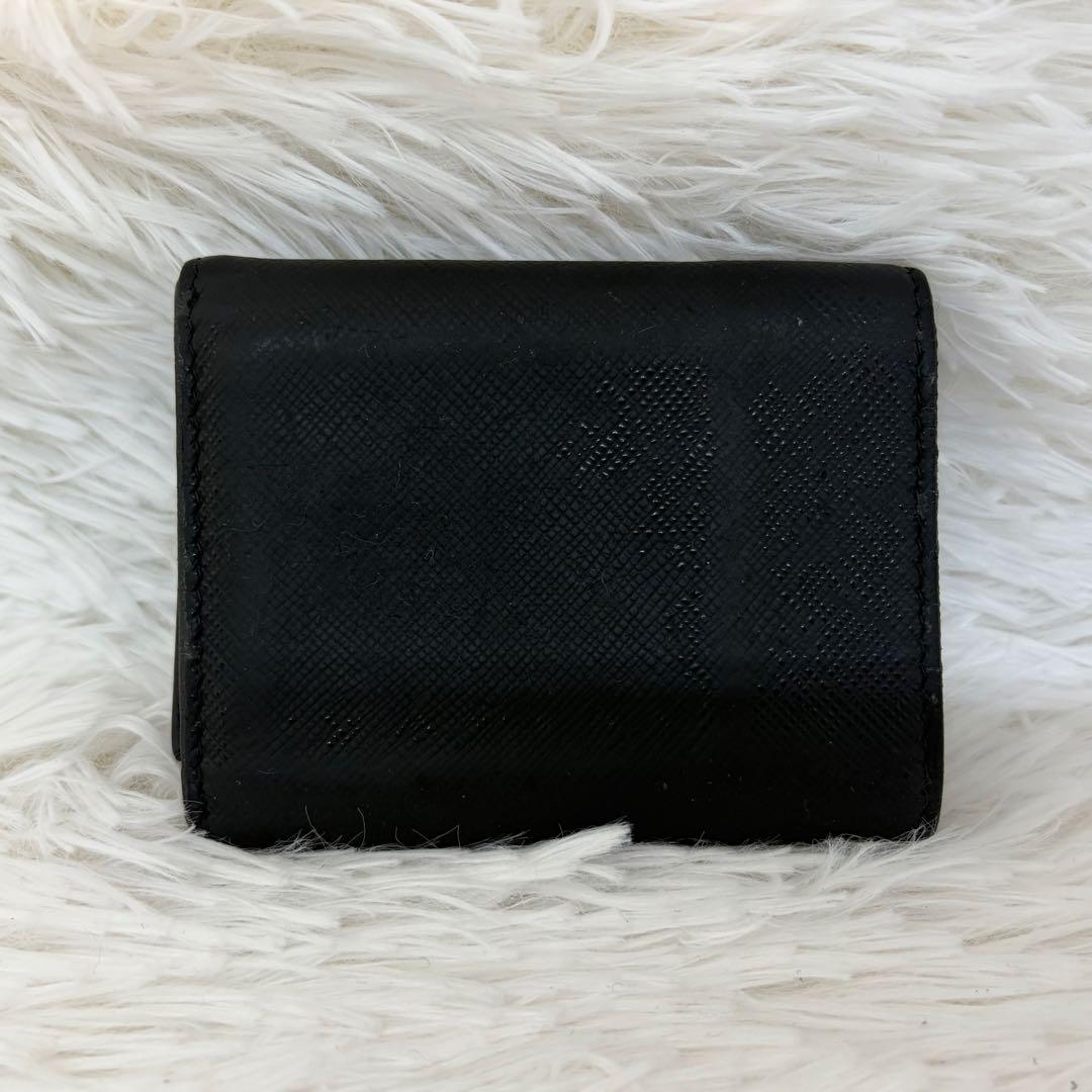 美品✨️プラダ 三つ折り財布 三角ロゴ レザー サフィアーノ ブラック