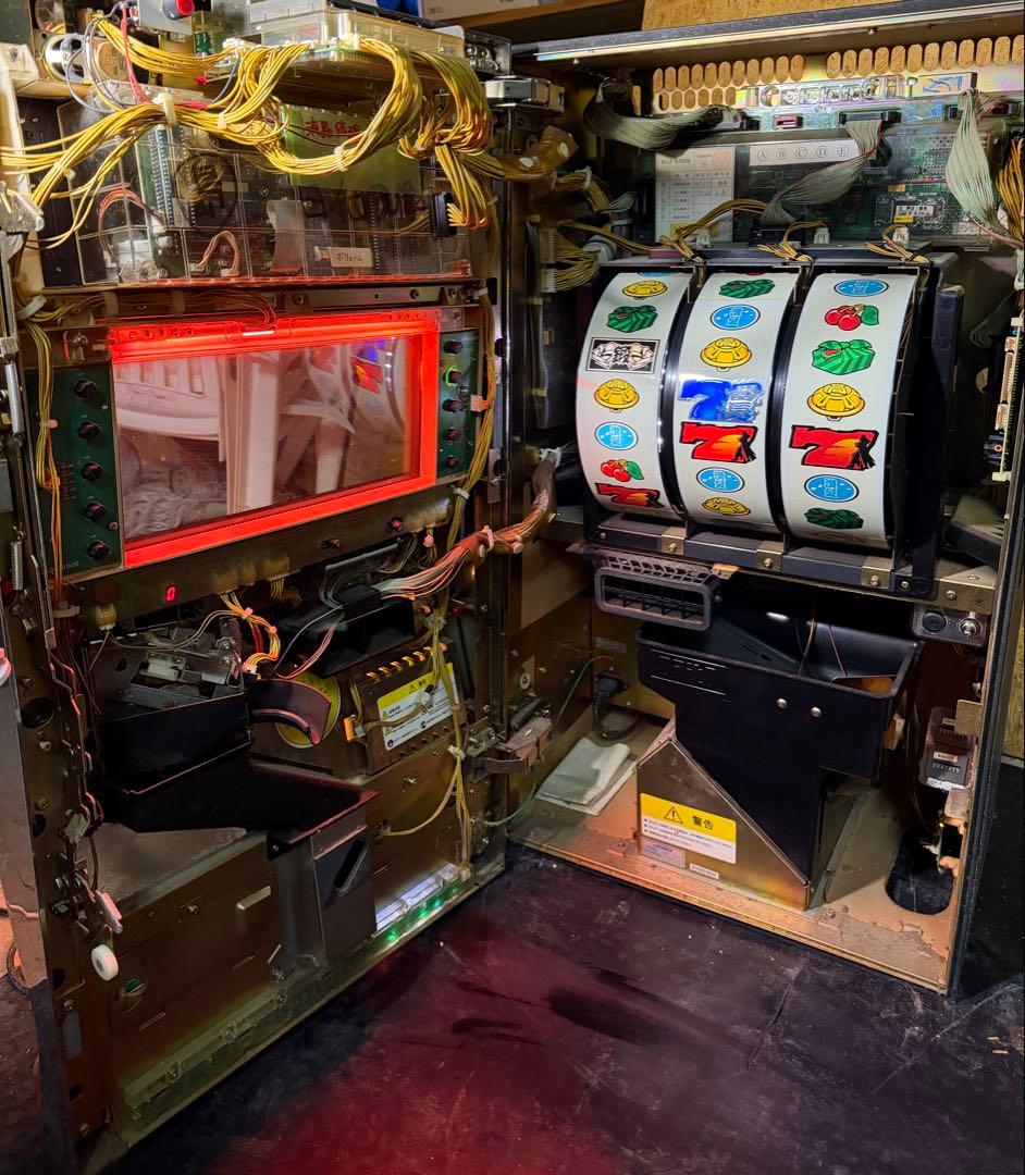 【送料込】　●押忍！番長 パチスロ　実機　ジャンク