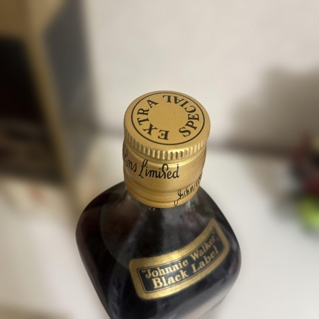 【未開封】ジョニーウォーカー ブラックラベル 金キャップ 白紋章 1L 古酒