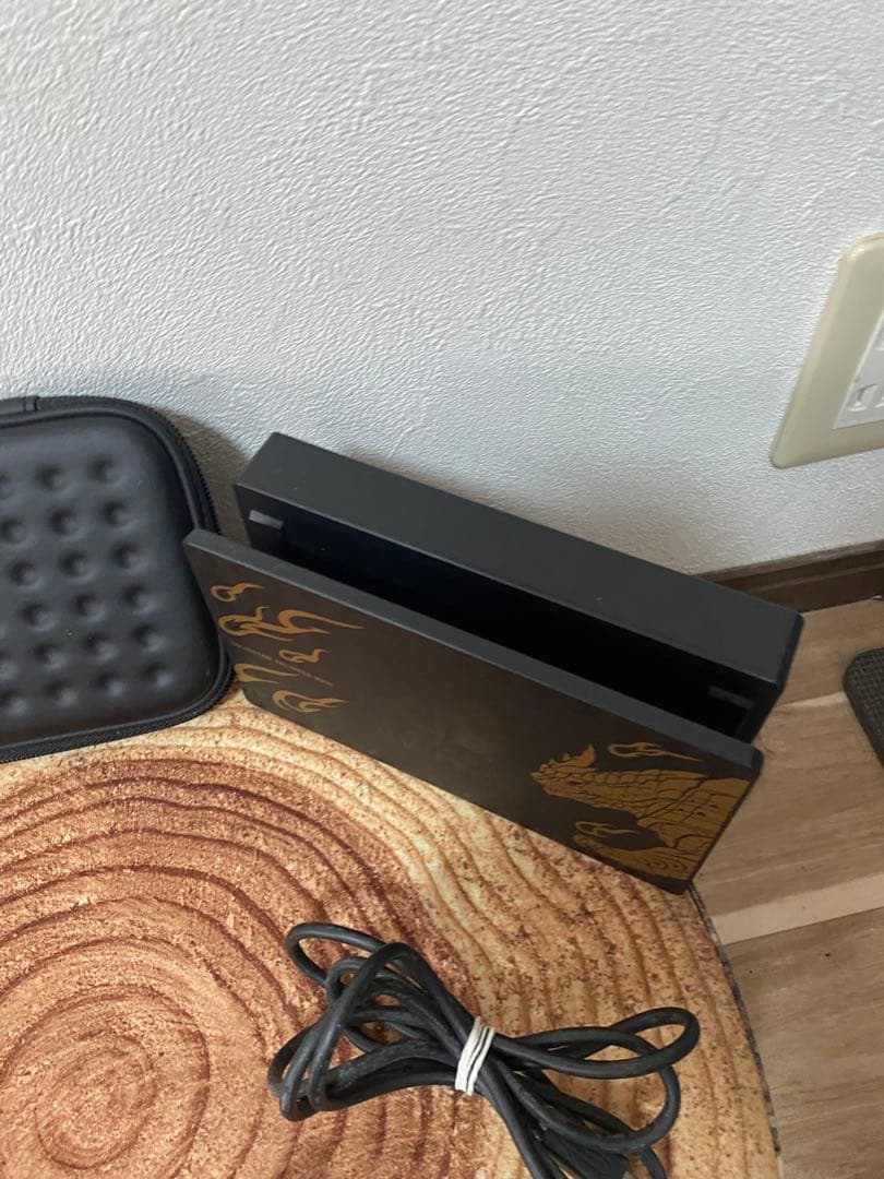 Nintendo Switch ニンテンドースイッチ本体　モンハンモデル　箱無し