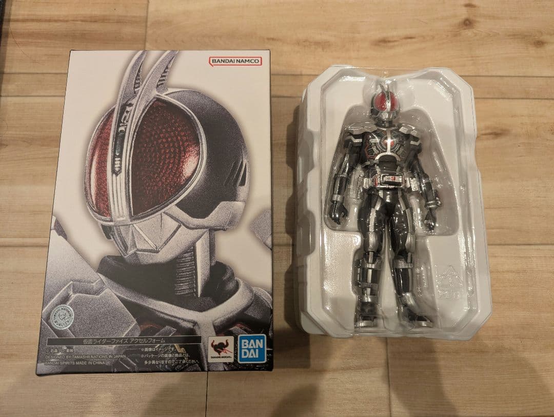 真骨彫製法 仮面ライダーファイズ アクセルフォーム