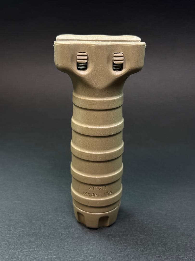 官品　タンゴダウン　実物グリップ