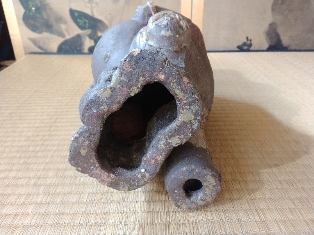 ウッシッシとほくそ笑む図太いタヌキ　骨董　古美術　狸人形　置物　縁起物　開運