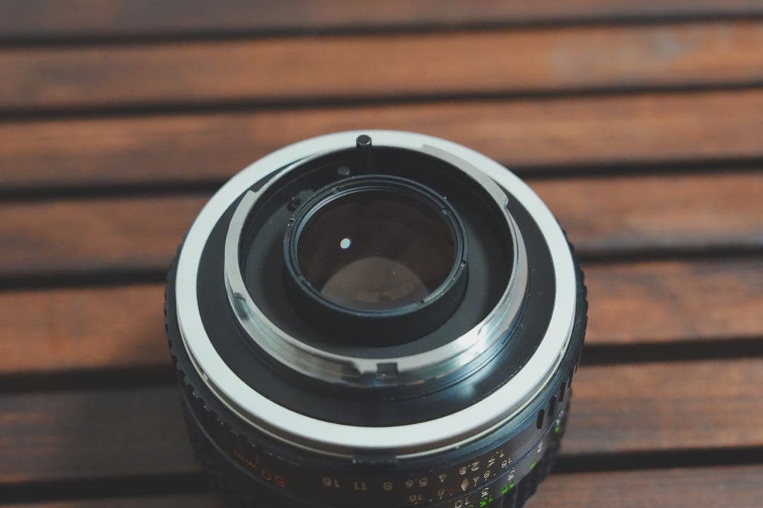 美品MINOLTA MC ROKKOR-PF 50mm F1.7 アダプタ付き