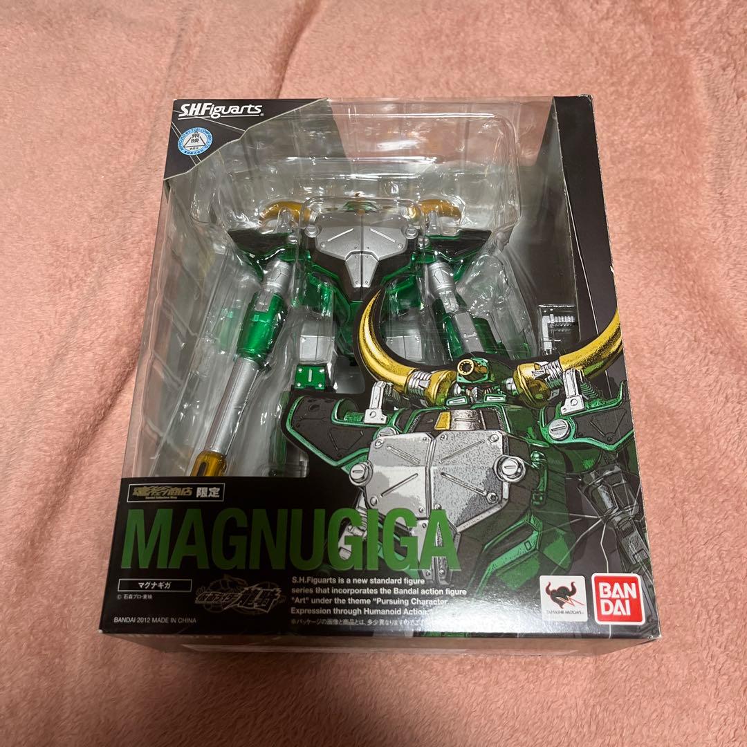 ファム&ジェノサイダー&マグナギガ&ゾルダ　仮面ライダー龍騎 フィギュアーツ