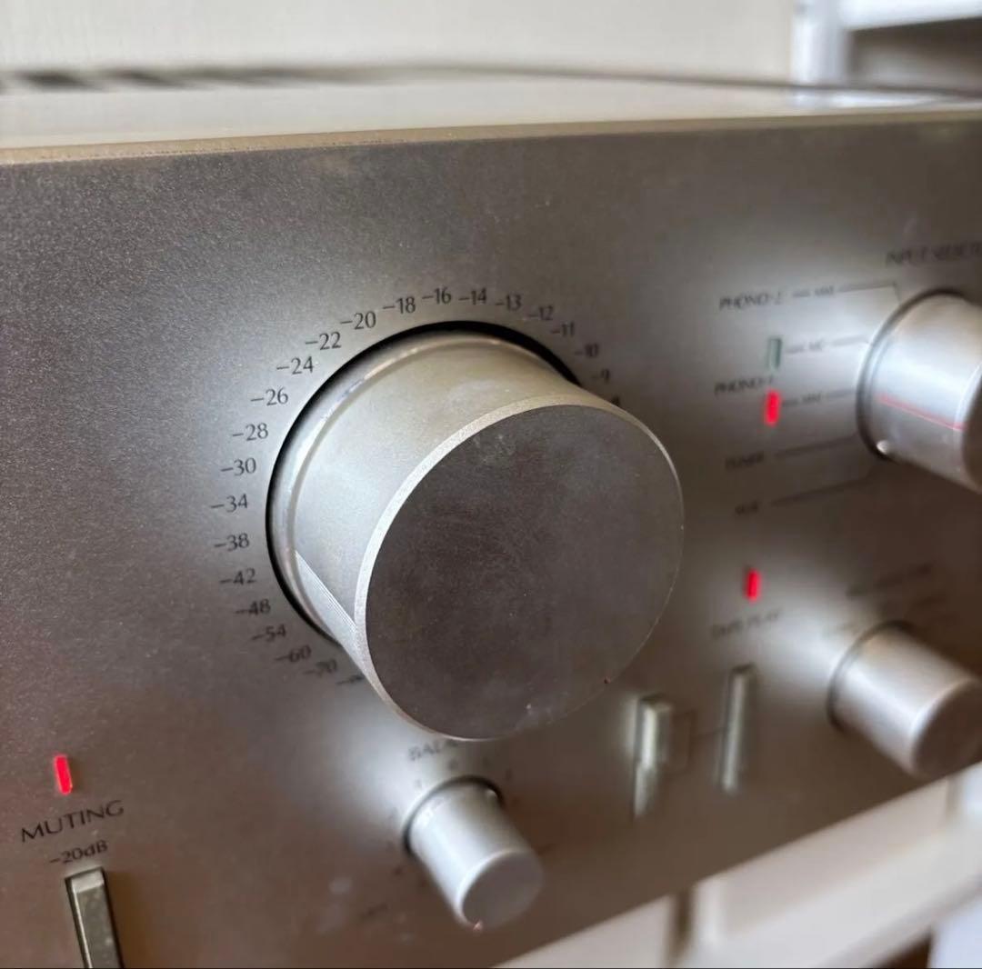 AU-D607F プリメインアンプ　SANSUI