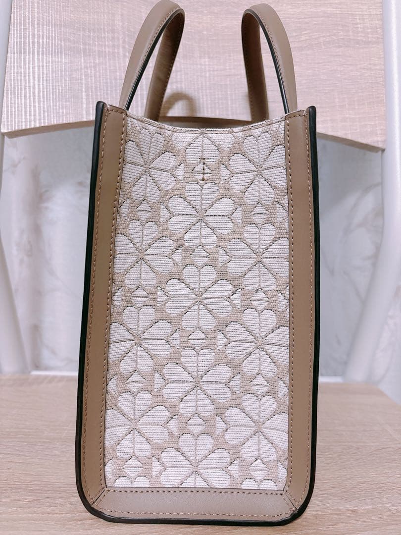 ★ケイトスペード★マンハッタン スペードフラワー ジャガード ベージュ