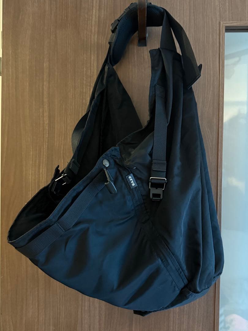 paw's living × ervaコラボ商品 スリングキャリー ブラック