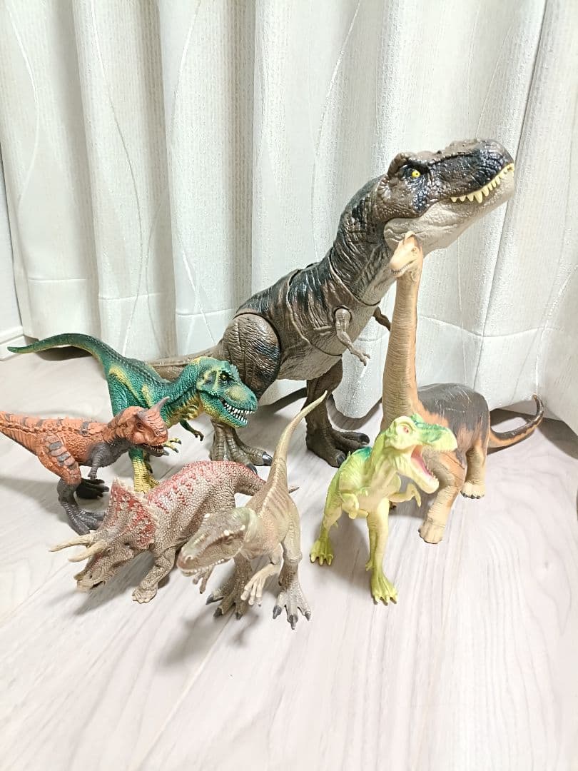 恐竜フィギュア　シュライヒ　マテル　スーパーかみつき吠えるTレックス
