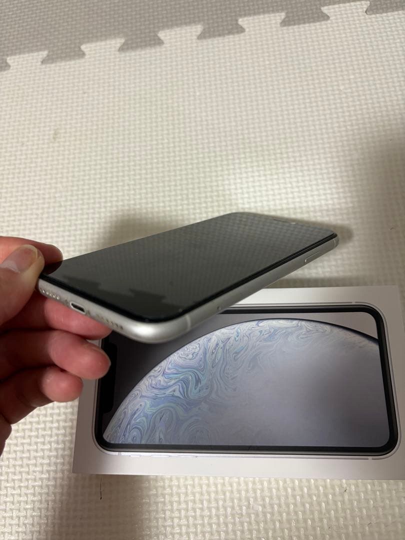 【美品・SIMフリー】iPhone XR 128GB ホワイト｜付属品完備