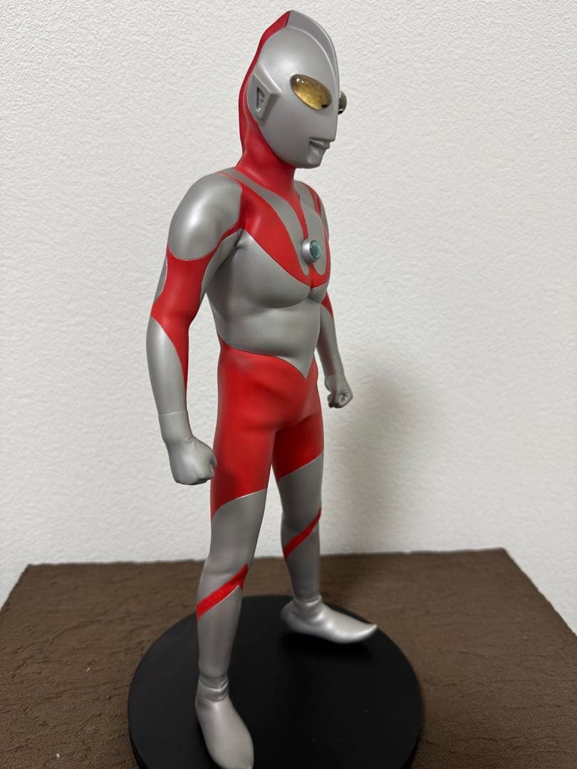 海洋堂　ウルトラマン　Bタイプ　キャラクタークラシック　完成品　33cm