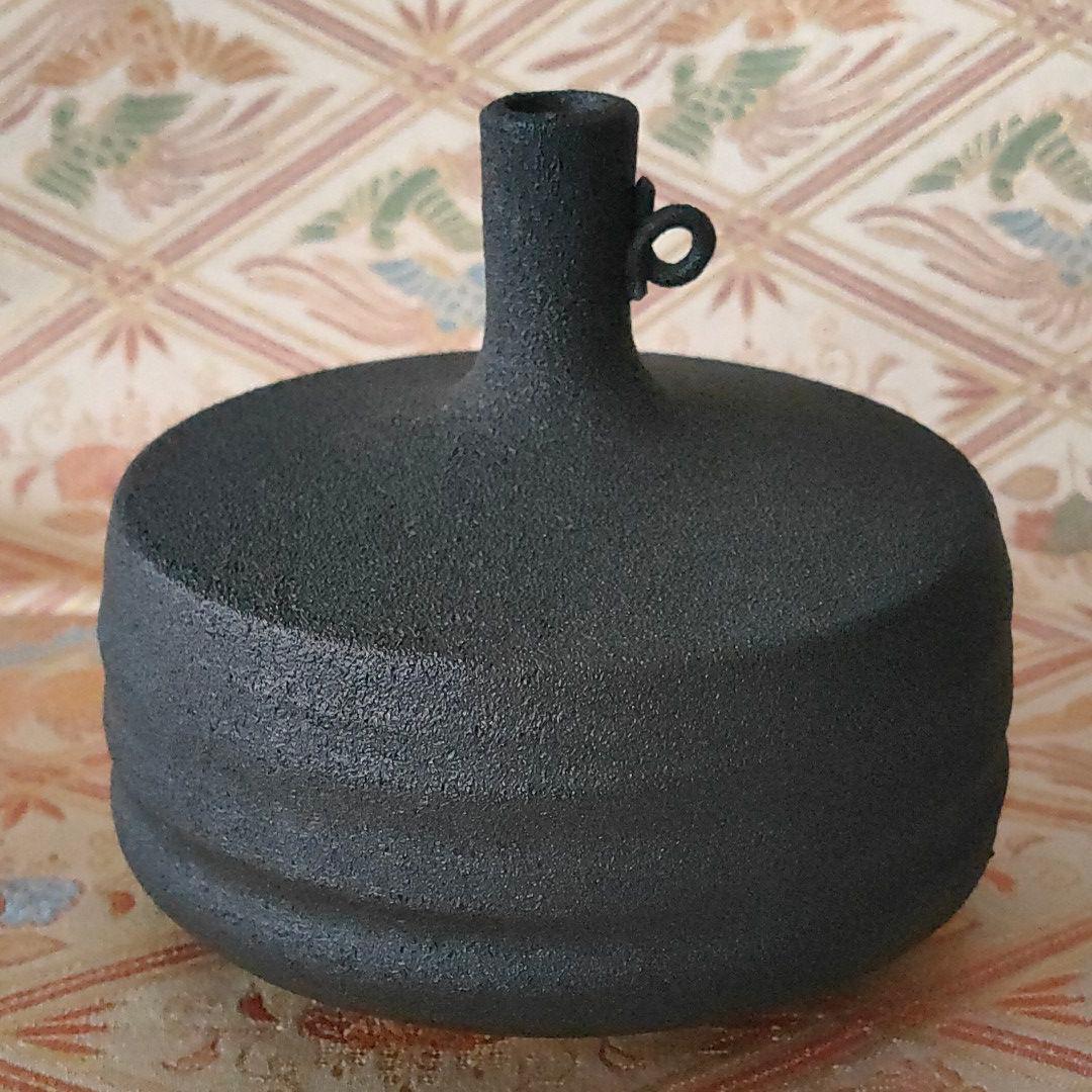 砂目 黒　小壺