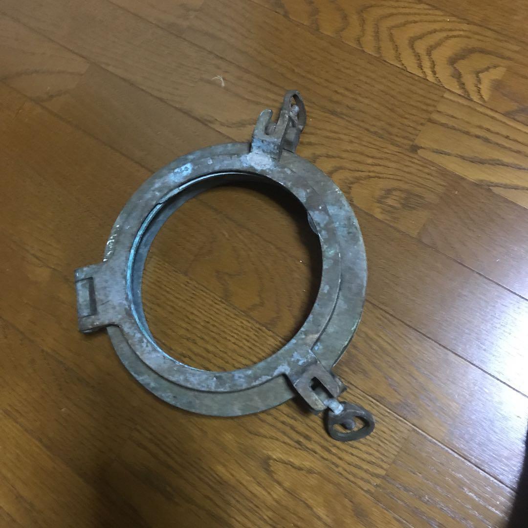 船舶用船窓枠　両側からはさみ固定タイプ　　※ハモ