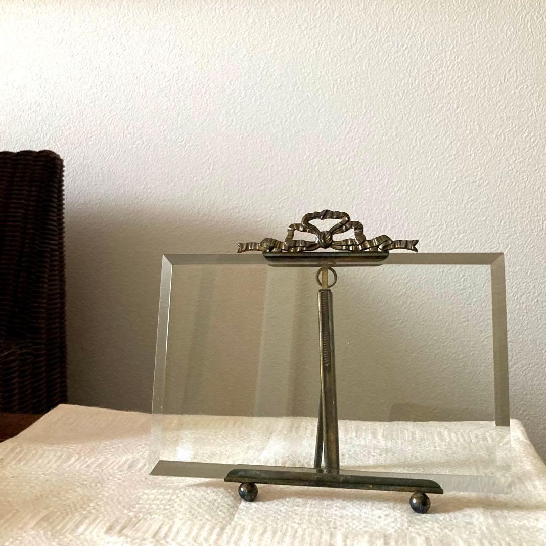フランスアンティーク　ガラスと真鍮　リボンモチーフのフレーム希少サイズ