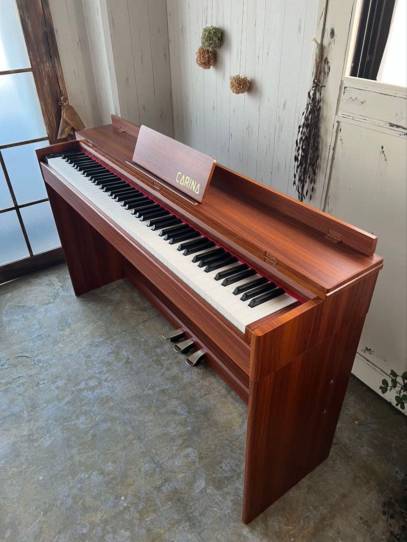 電子ピアノ88鍵盤　ハンマーアクション鍵盤　３本ペダル　ウォールナット