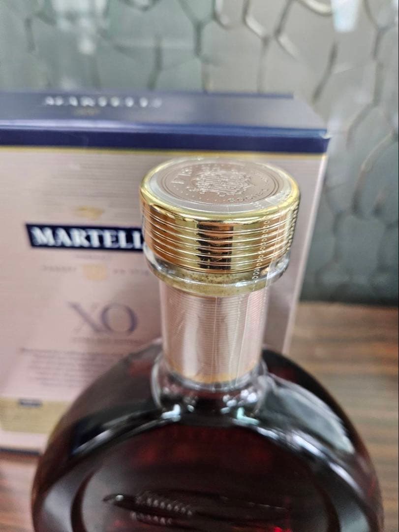 MARTELL XO 700ml 専用ボックス付き
