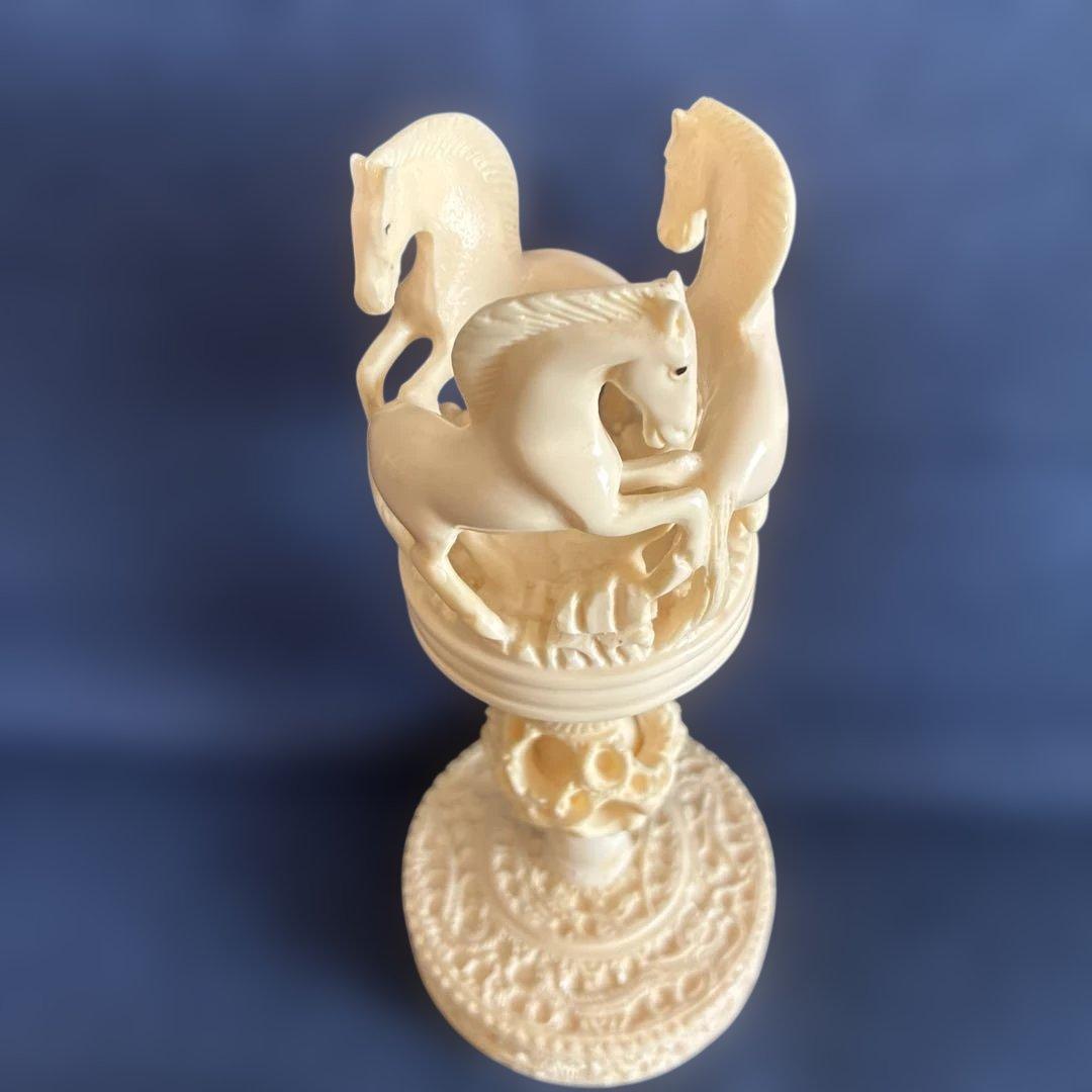 天球多層球、馬の彫刻 大小2球オブジェ 凡そ高さ約27cm球8cm大